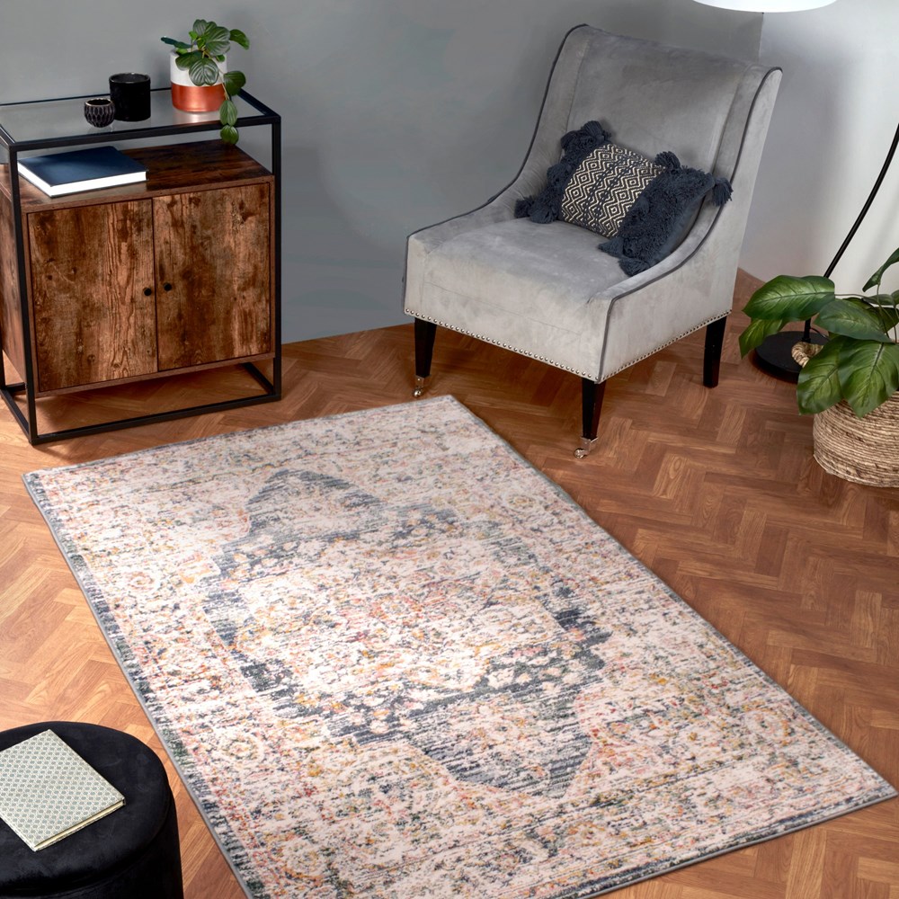 Nova 9207 Traditional Rugs in Blue